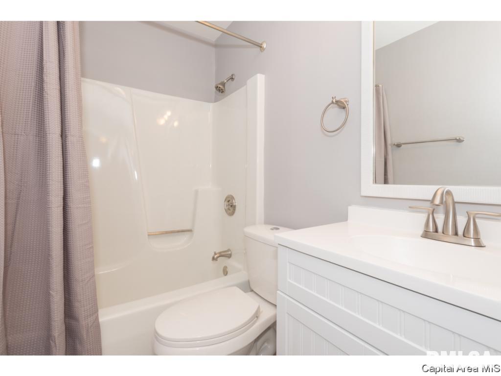 14 Holliday Springfield, IL 62702 - Photo 10 of 21