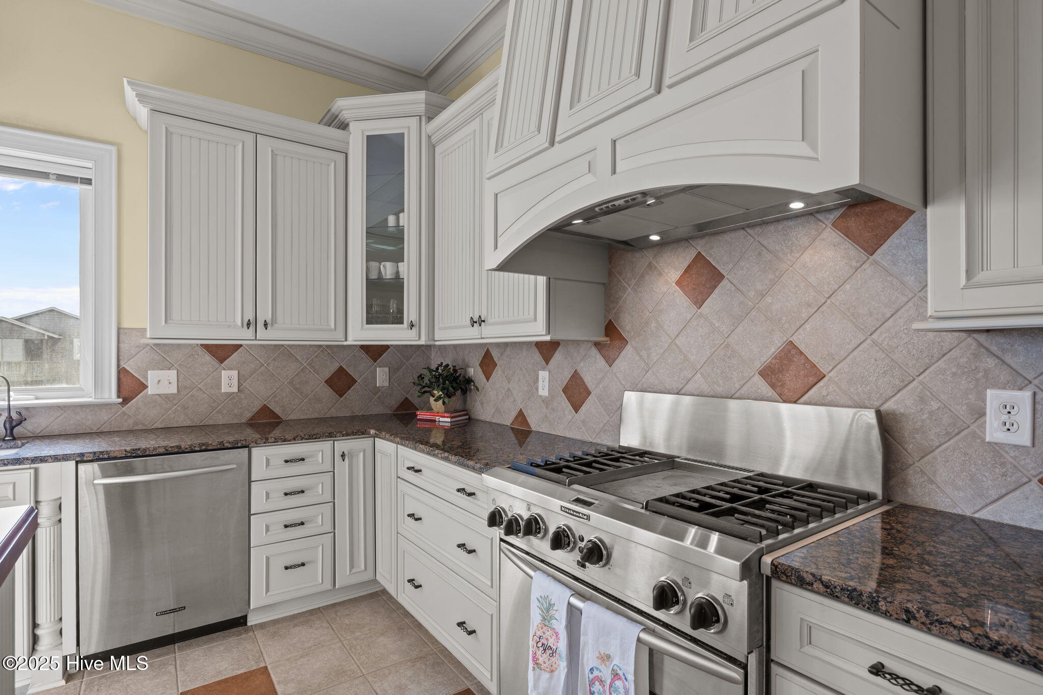 1101 West Fort Macon Road Atlantic Beach, NC 28512 - Photo 14 of 60 Kitchen