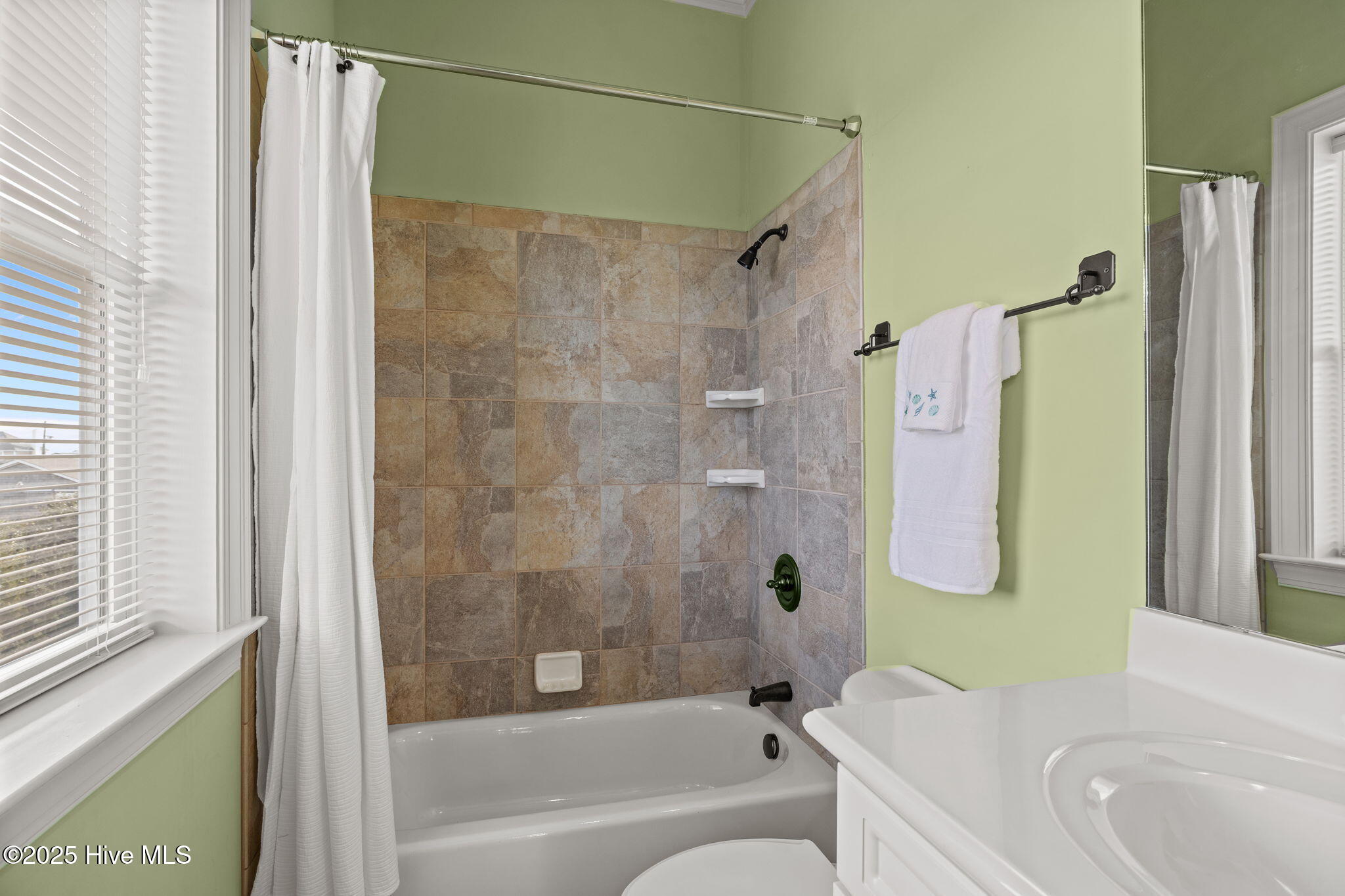 1101 West Fort Macon Road Atlantic Beach, NC 28512 - Photo 17 of 60 Office attached full bath