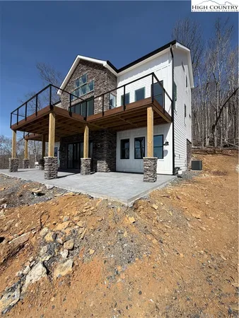 $1,295,000 | 2120 Elk Creek Mountain Parkway, Todd, NC 28684