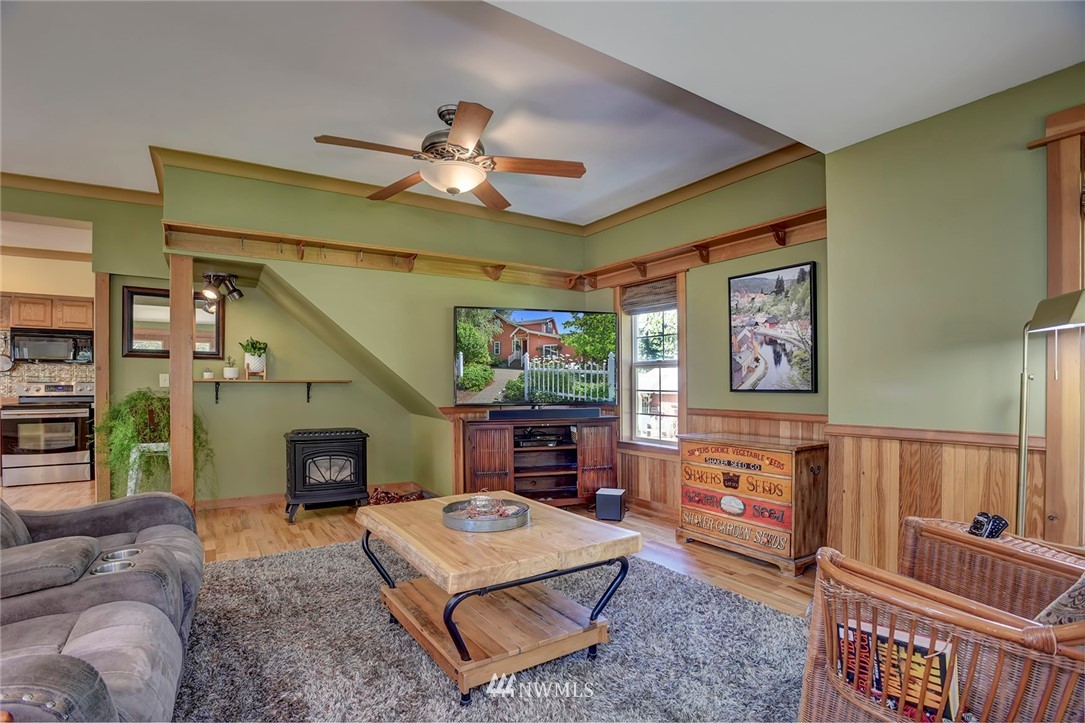 651 Walker Road Northwest Poulsbo, WA 98370 - Photo 4 of 29 Gallery Image 4