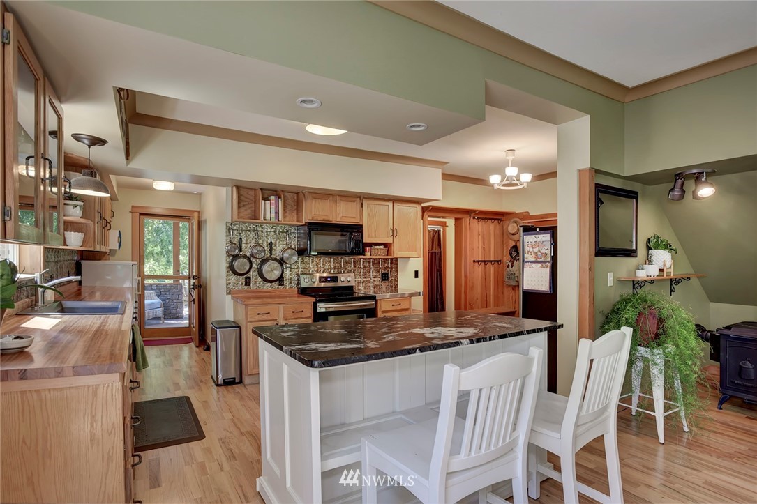 651 Walker Road Northwest Poulsbo, WA 98370 - Photo 6 of 29 Gallery Image 6