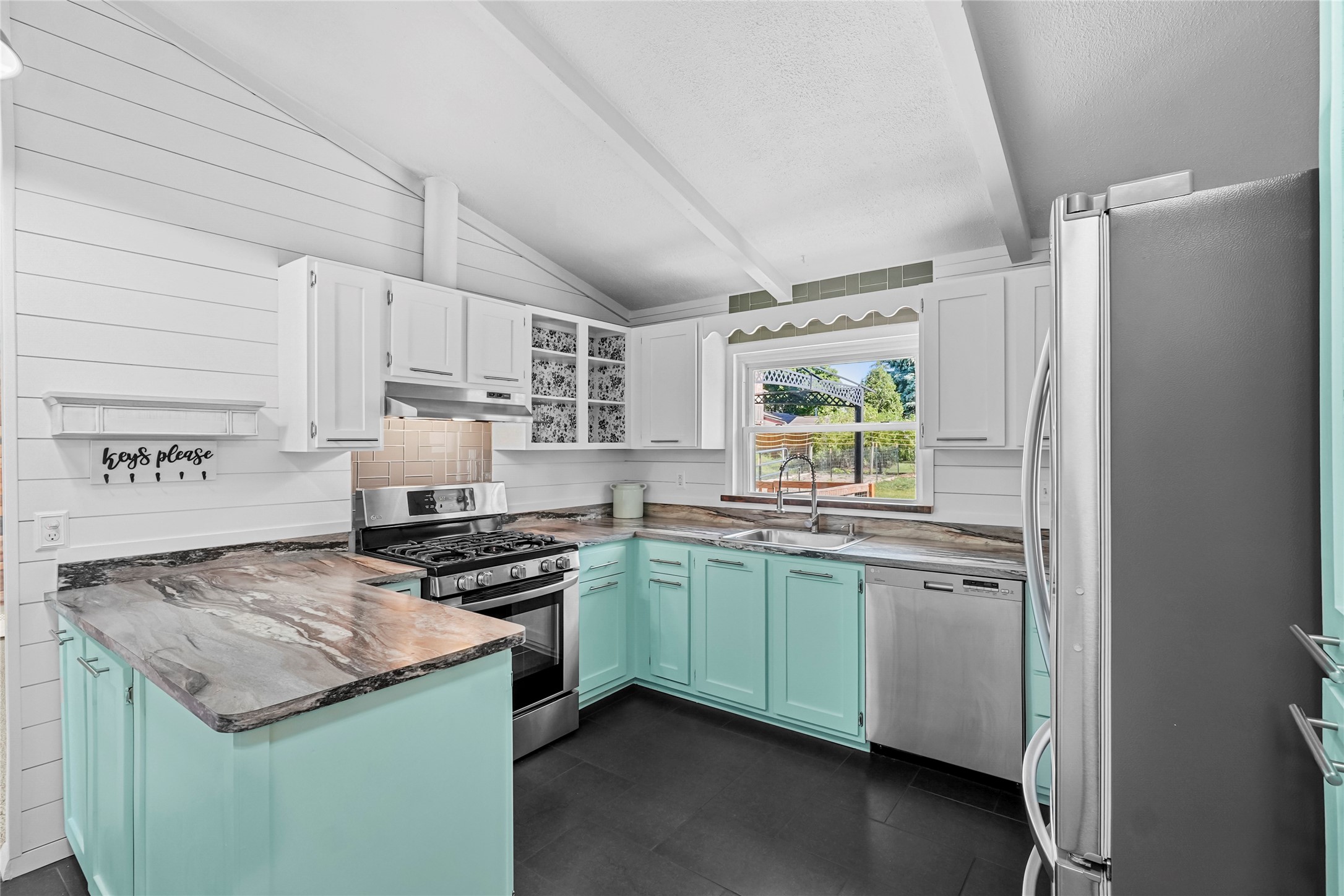 3533 Ridge Parkway Erie, PA 16510 - Photo 12 of 39 Gallery Image 12