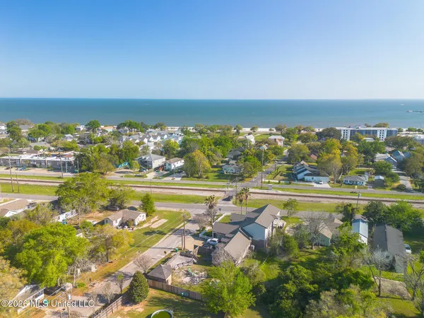 $299,000 | 1602 East Railroad Street, Gulfport, MS 39501