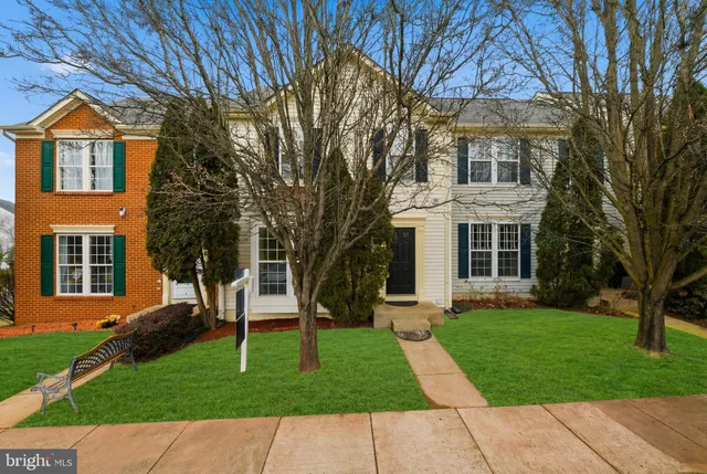$570,000 | 15115 Gaffney Circle, Gainesville, VA 20155
