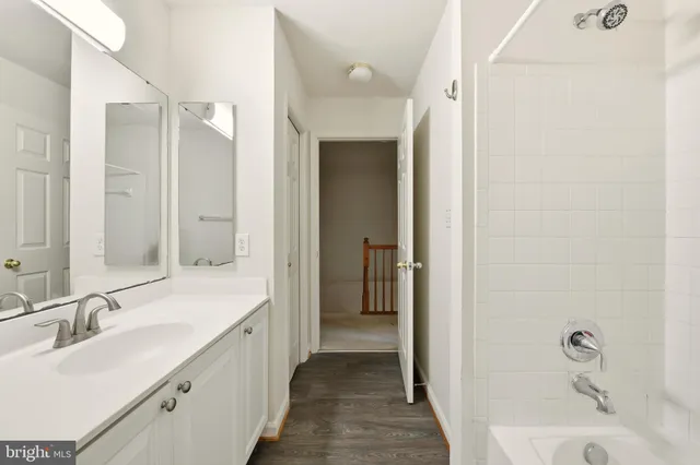 $570,000 | 15115 Gaffney Circle, Gainesville, VA 20155