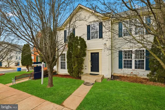 $570,000 | 15115 Gaffney Circle, Gainesville, VA 20155