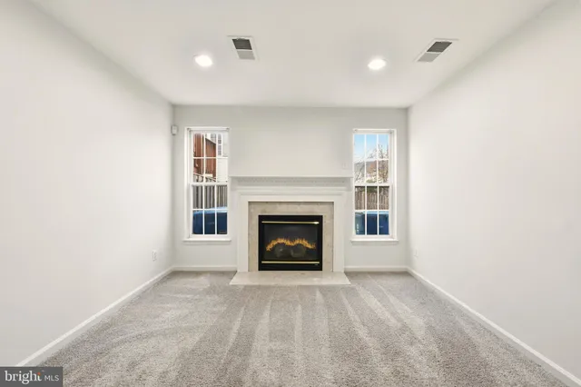 $570,000 | 15115 Gaffney Circle, Gainesville, VA 20155