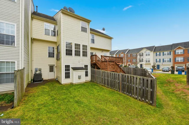 $570,000 | 15115 Gaffney Circle, Gainesville, VA 20155