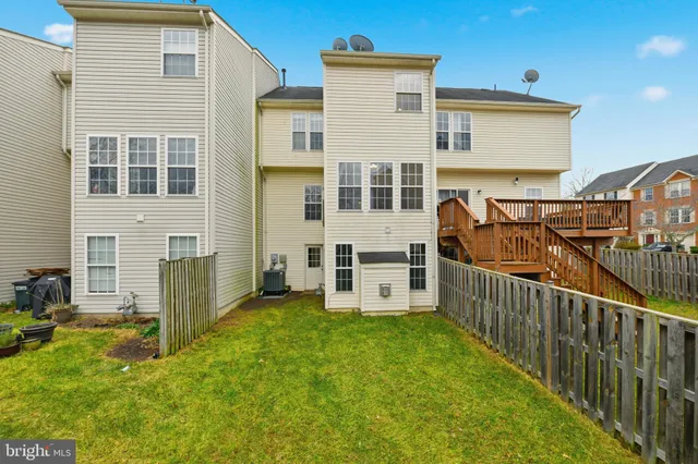 $570,000 | 15115 Gaffney Circle, Gainesville, VA 20155