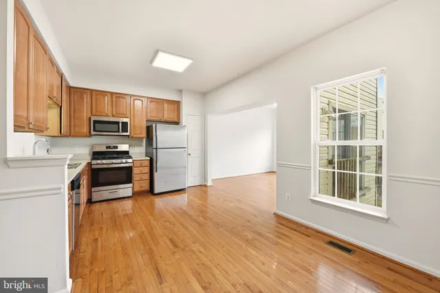 $570,000 | 15115 Gaffney Circle, Gainesville, VA 20155