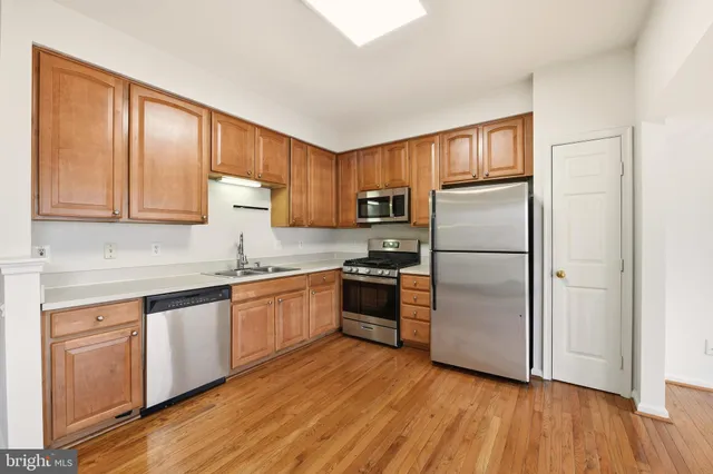 $570,000 | 15115 Gaffney Circle, Gainesville, VA 20155