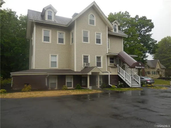 $2,200 | 78 Duncan Avenue, Unit 2, Cornwall-on-Hudson, NY 12520