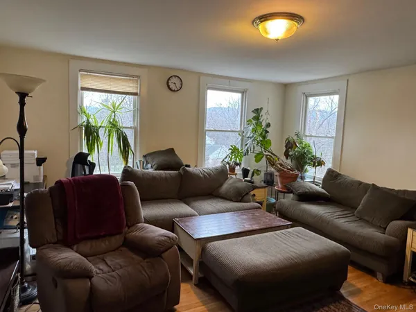 $2,200 | 78 Duncan Avenue, Unit 2, Cornwall-on-Hudson, NY 12520