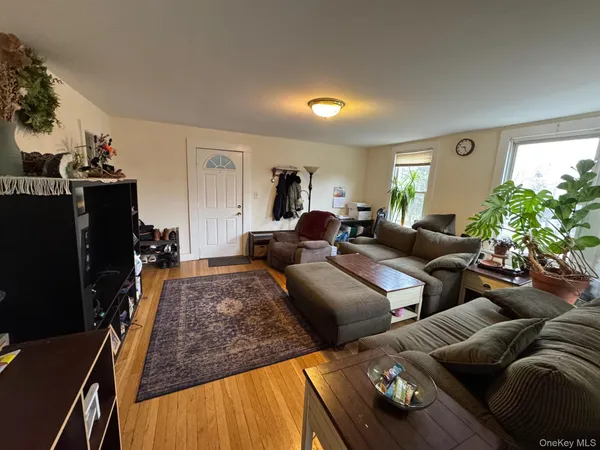 $2,200 | 78 Duncan Avenue, Unit 2, Cornwall-on-Hudson, NY 12520