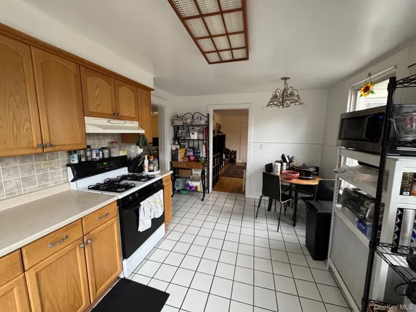 $2,200 | 78 Duncan Avenue, Unit 2, Cornwall-on-Hudson, NY 12520