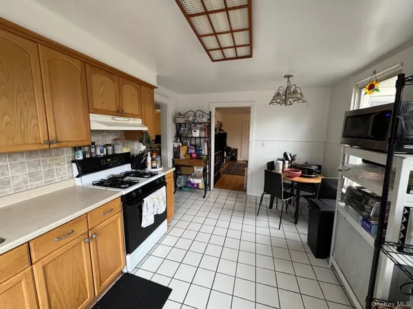 $2,200 | 78 Duncan Avenue, Unit 2, Cornwall-on-Hudson, NY 12520