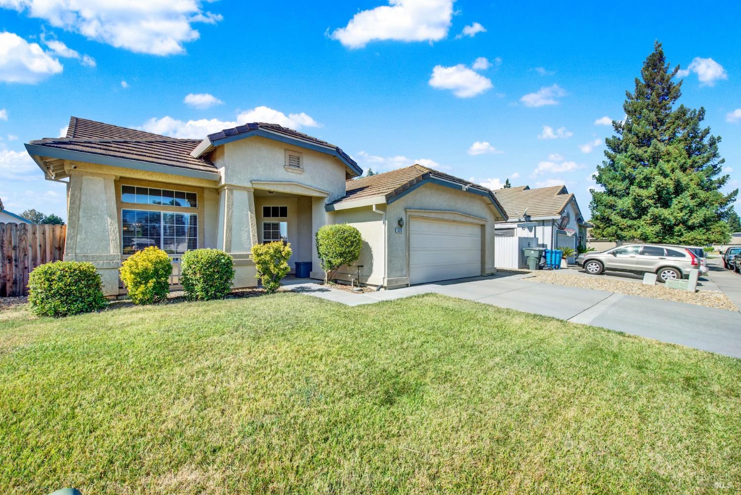 525 Schooner Ridge Drive Dixon, CA 95620 - Photo 3 of 48