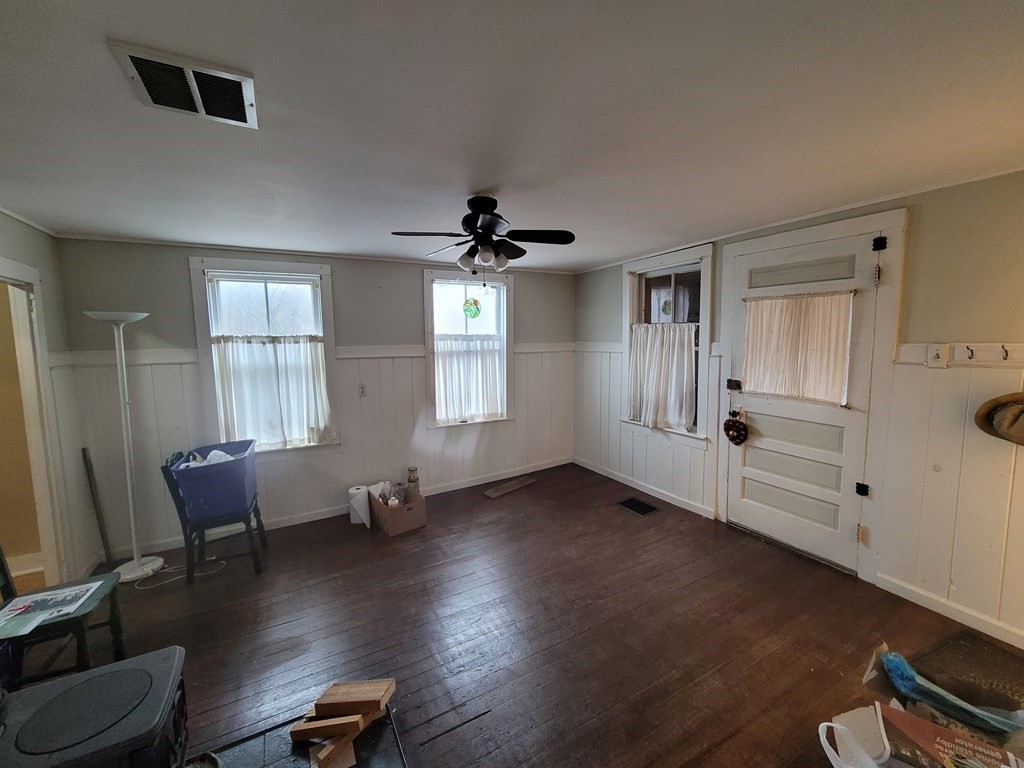 16 Bridge Street Amherst, MA 01002 - Photo 6 of 17 Gallery Image 6