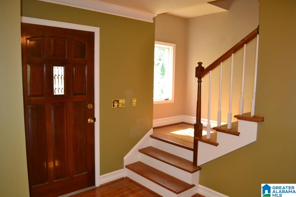 1916 Crossvine Road Birmingham, AL 35244 - Photo 4 of 48
