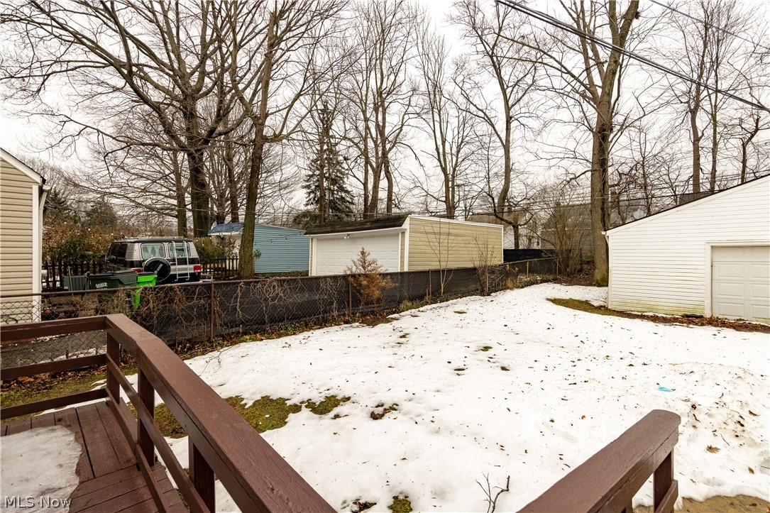 4230 Stilmore Road Cleveland, OH 44121 - Photo 29 of 31