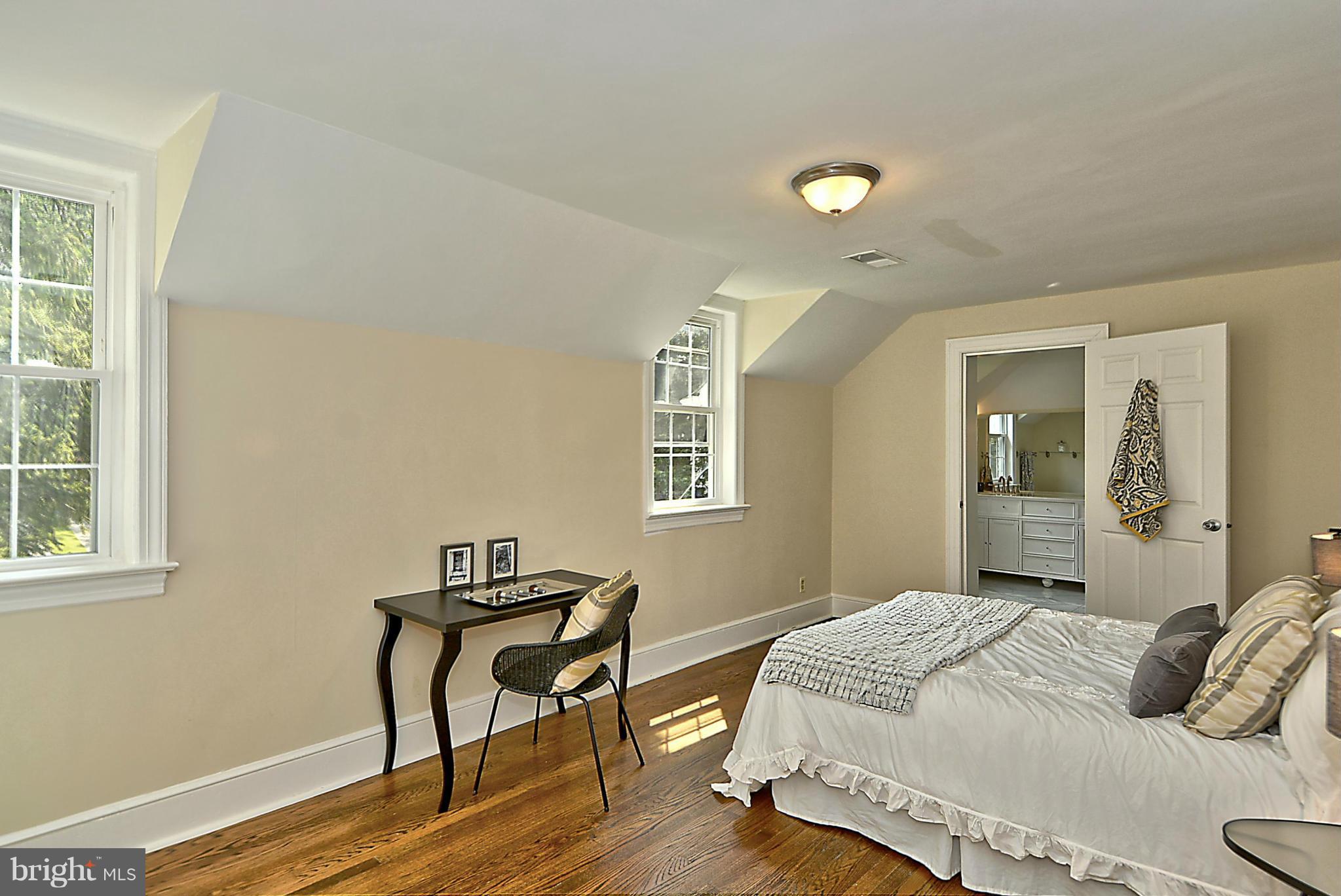 2604 Farm Road Alexandria, VA 22302 - Photo 15 of 30 Master Bedroom