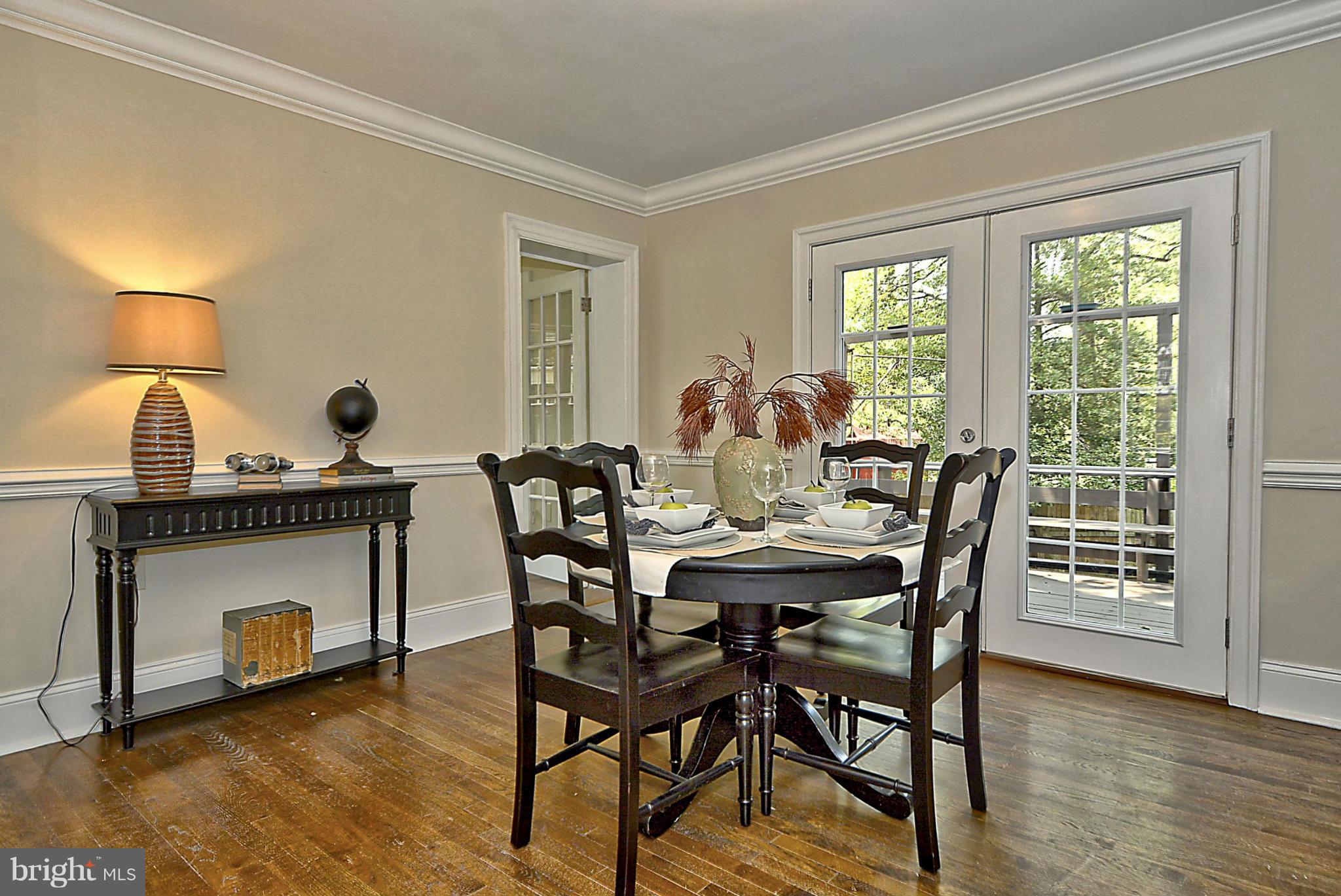 2604 Farm Road Alexandria, VA 22302 - Photo 6 of 30 Dining Room