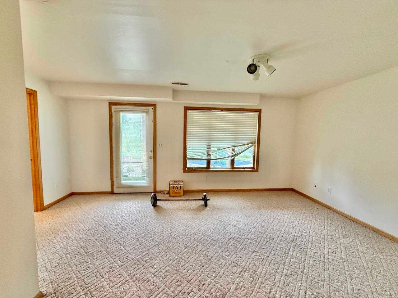 2208 Holiday Road Coralville, IA 52241 - Photo 24 of 29 Gallery Image 24