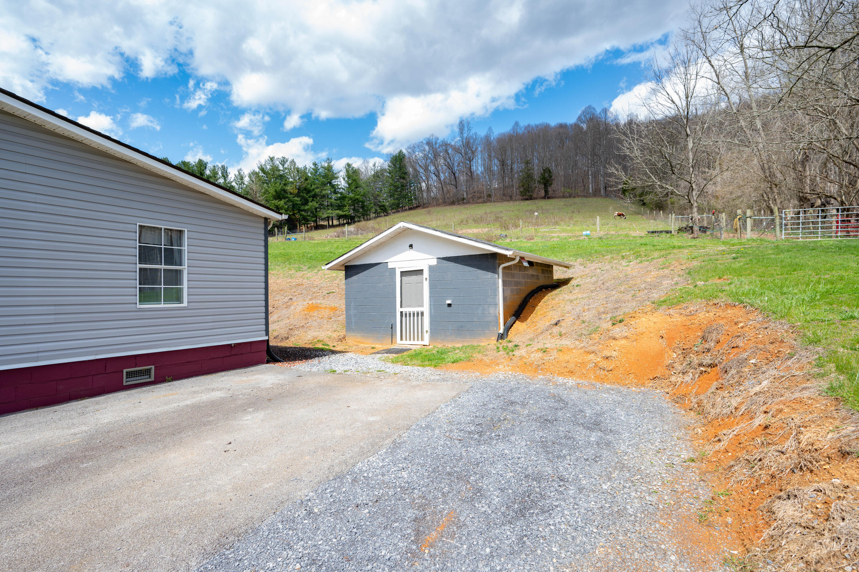 1346 Manville Road Gate City, VA 24251 - Photo 41 of 47 Manville Rd-45