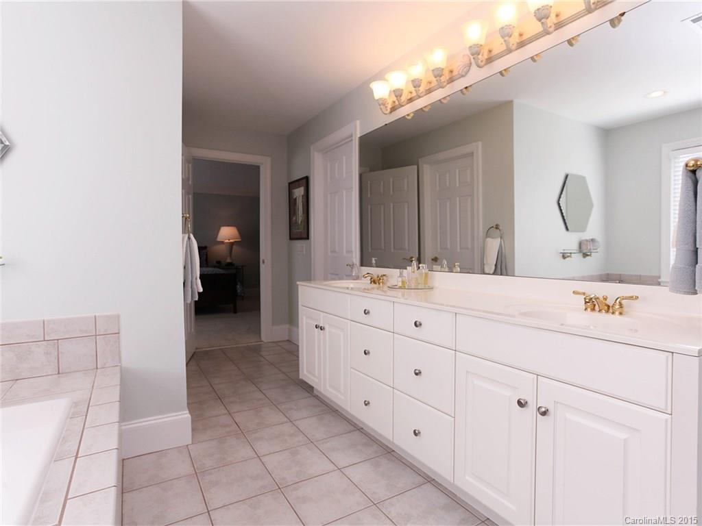221 Edgewater Way Fort Mill, SC 29708 - Photo 19 of 24