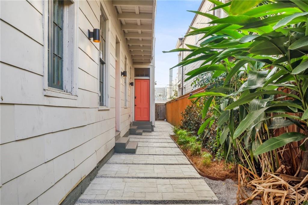 1414 Magazine Street, Unit 4 New Orleans, LA 70130 - Photo 4 of 22