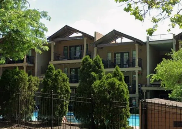 $192,500 | 4727 Jarboe Street, Unit 93, Kansas City, MO 64112