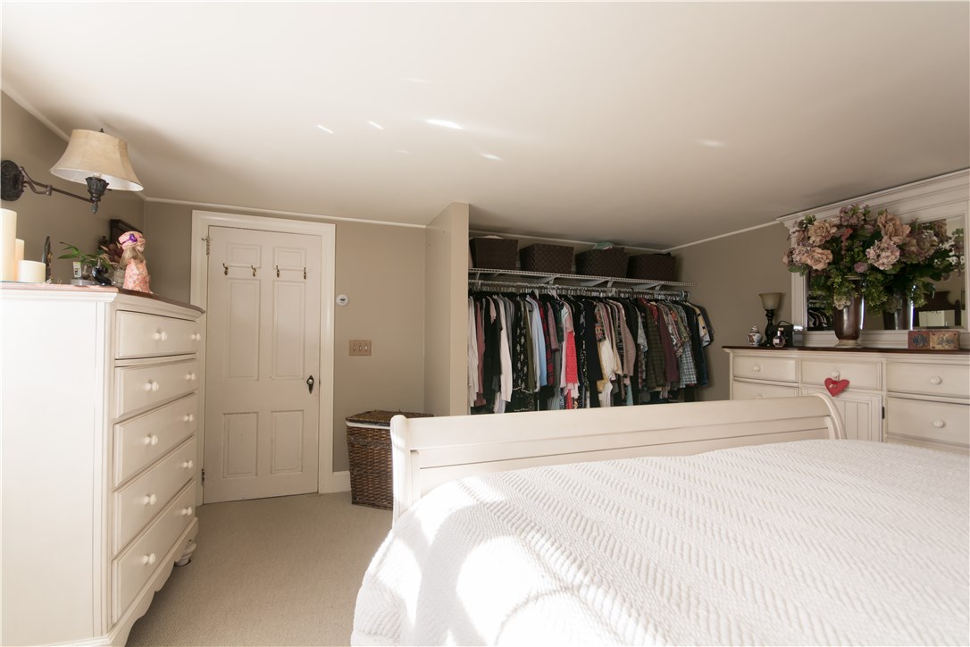 1683 West Main Road Middletown, RI 02842 - Photo 19 of 40