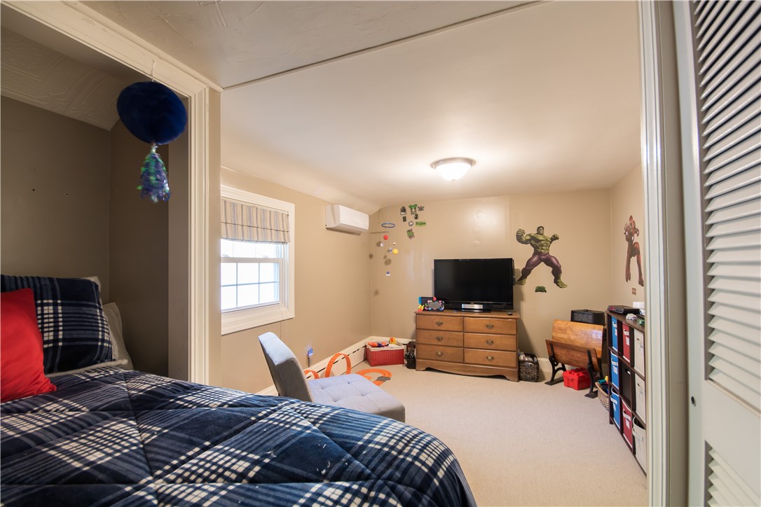 1683 West Main Road Middletown, RI 02842 - Photo 23 of 40