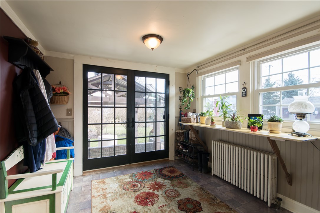 1683 West Main Road Middletown, RI 02842 - Photo 26 of 40