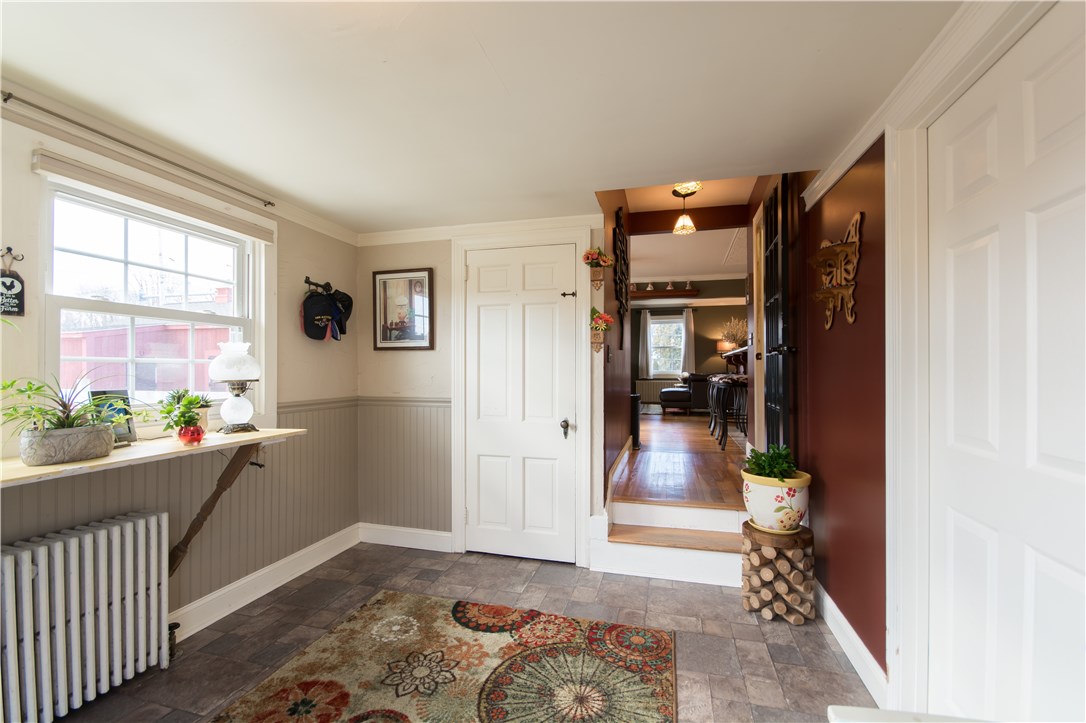 1683 West Main Road Middletown, RI 02842 - Photo 27 of 40