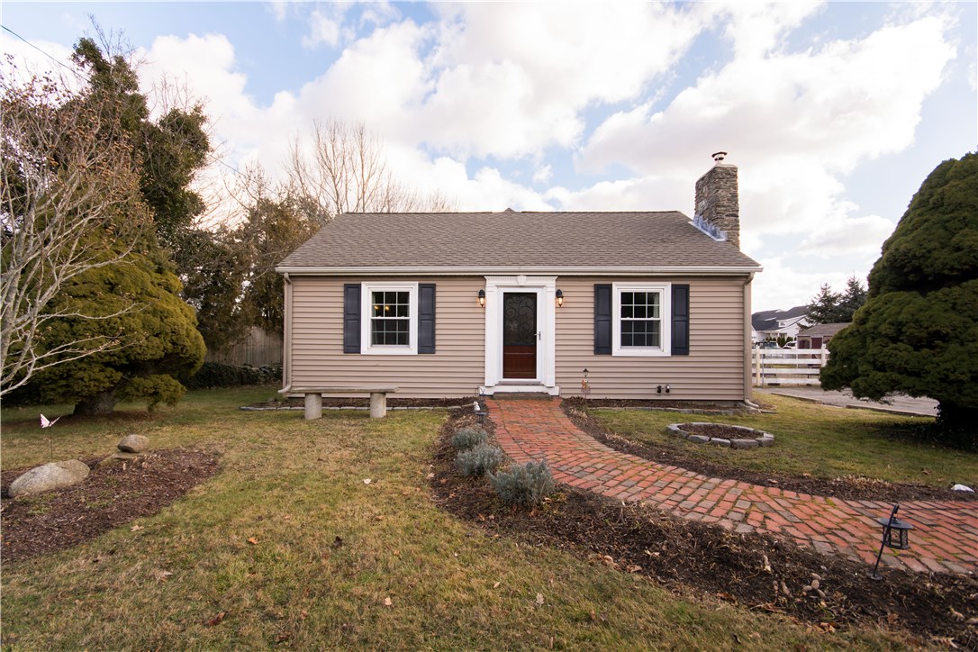 1683 West Main Road Middletown, RI 02842 - Photo 28 of 40