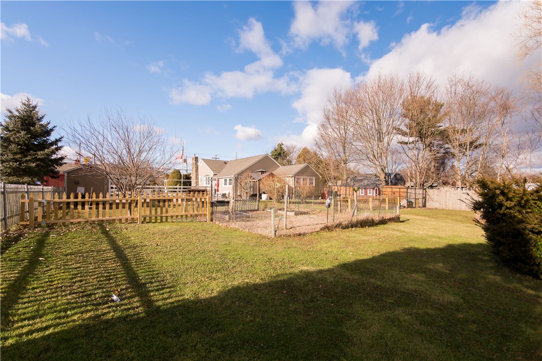 1683 West Main Road Middletown, RI 02842 - Photo 40 of 40