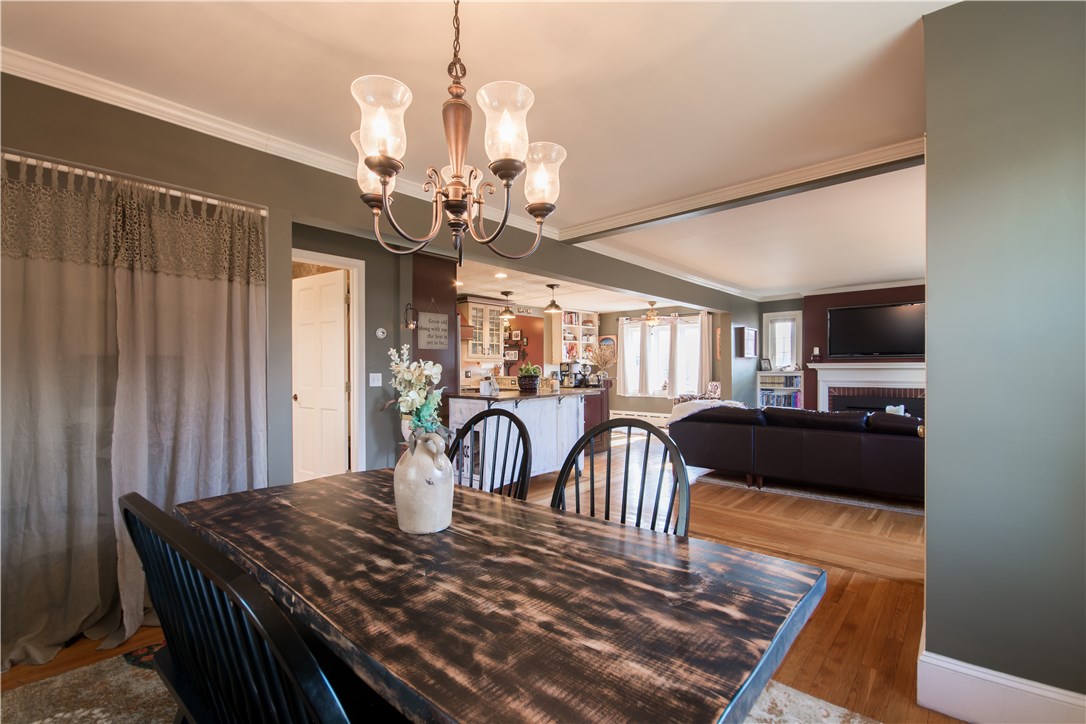 1683 West Main Road Middletown, RI 02842 - Photo 10 of 40