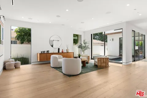 $4,999,000 | 2319 Penmar Avenue, Venice, CA 90291