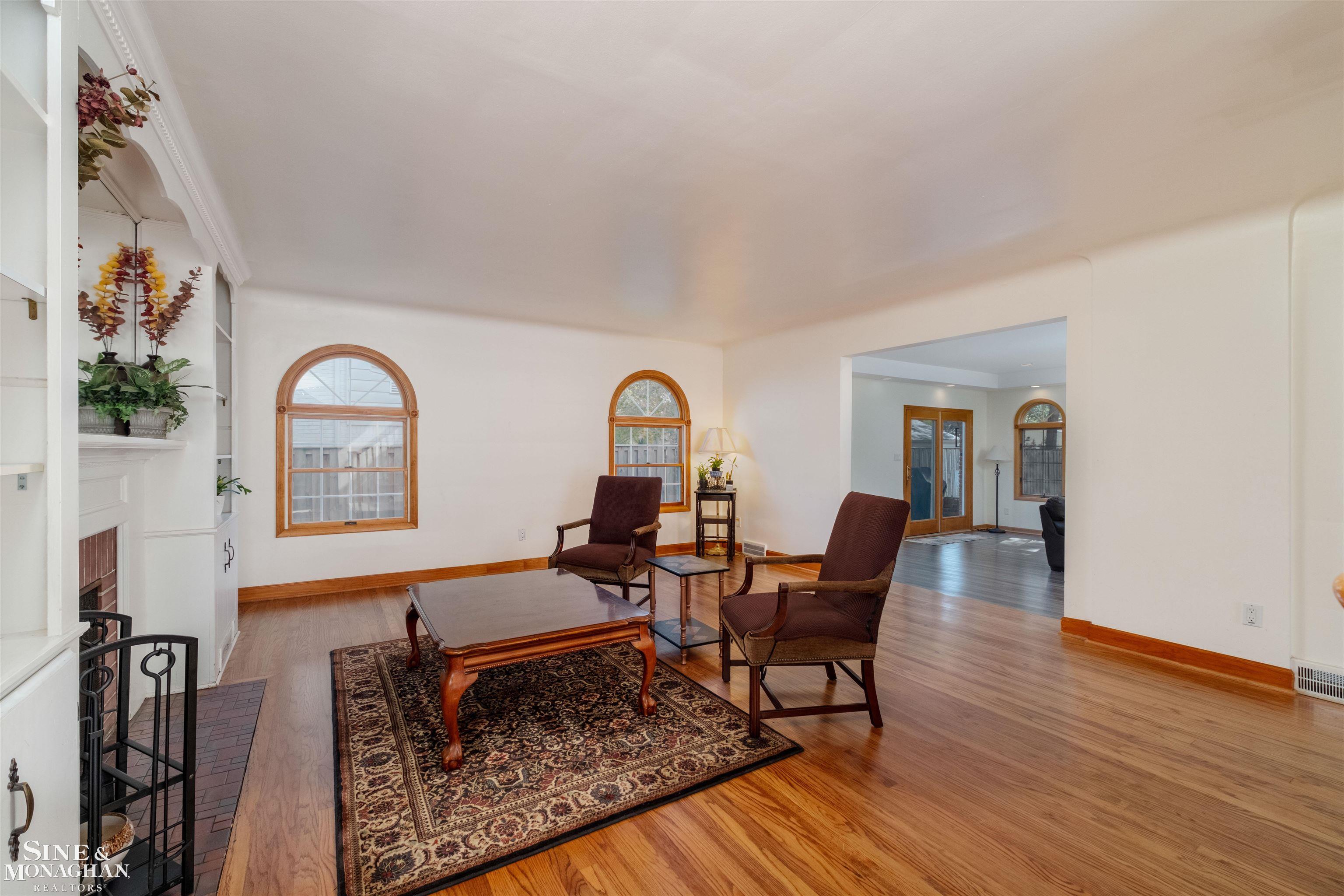 153 Ridgemont Road Grosse Pointe Farms, MI 48236 - Photo 6 of 56