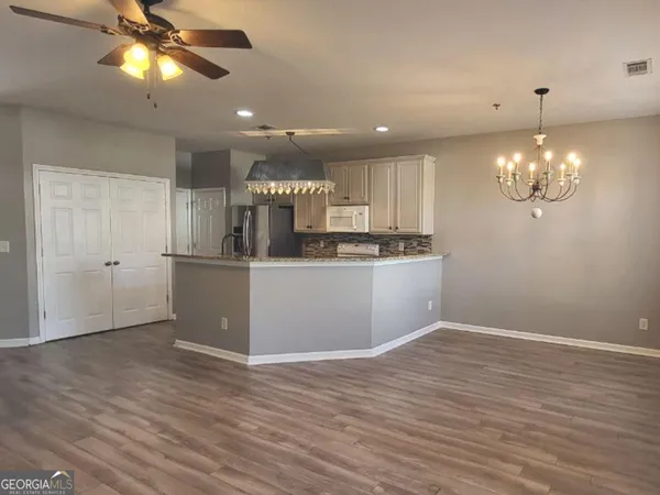 $2,100 | 45 Newnan Lakes Drive, Newnan, GA 30263