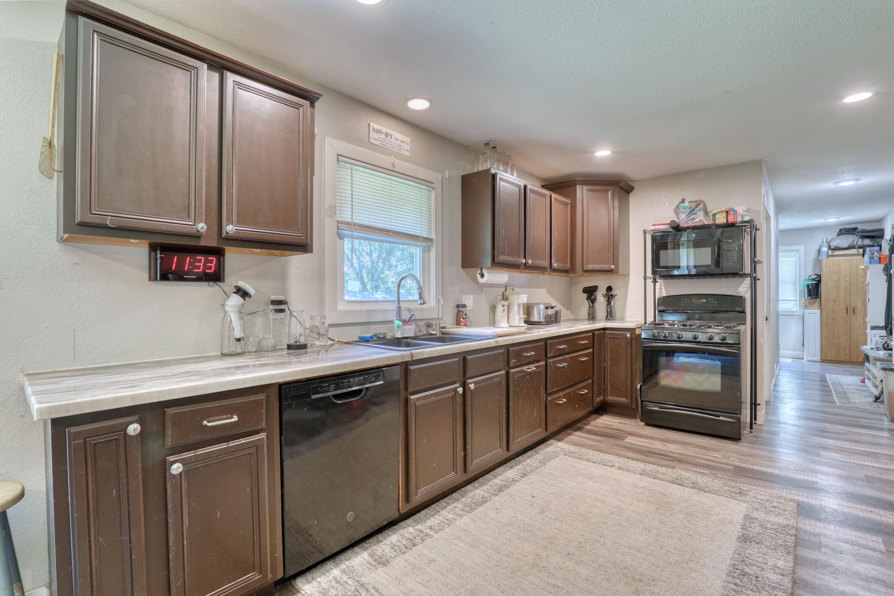 2840 Church Road Jackson, WI 53037 - Photo 7 of 25 Kitchen