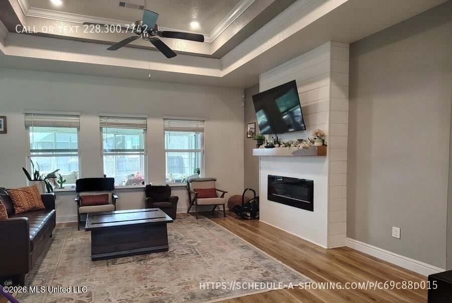 15200 Windmill Rdg Parkway D'Iberville, MS 39540 - Photo 6 of 8 LIving Room