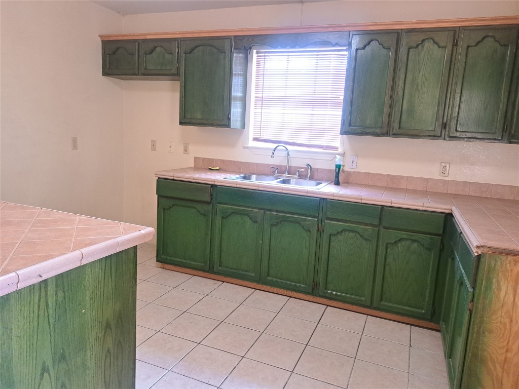 1602 Mexico Avenue Laredo, TX 78046 - Photo 10 of 17