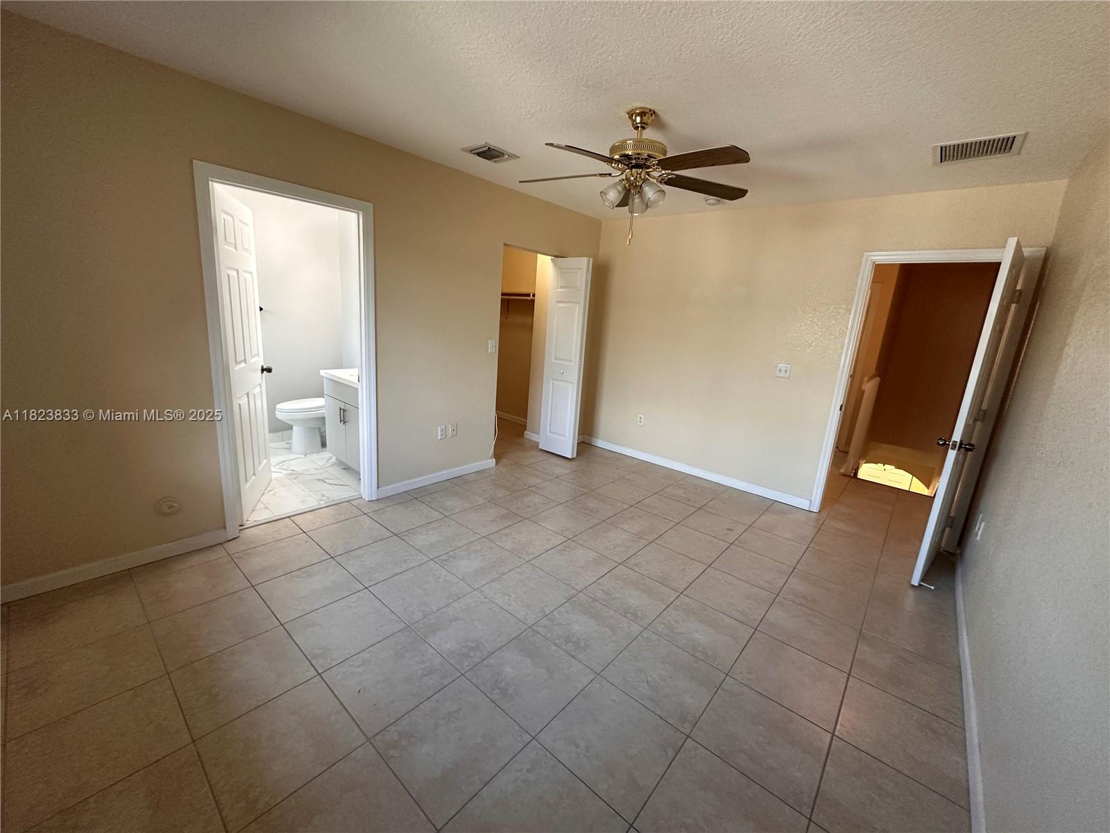 12010 Southwest 268th Street, Unit 37 Homestead, FL 33032 - Photo 15 of 19