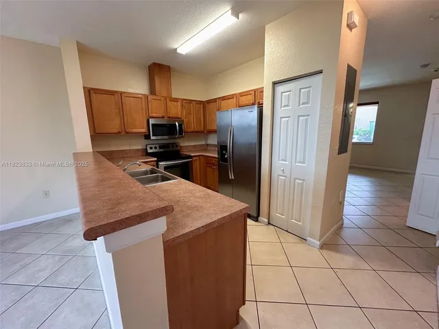 $2,275 | 12010 Southwest 268th Street, Unit 37, Homestead, FL 33032