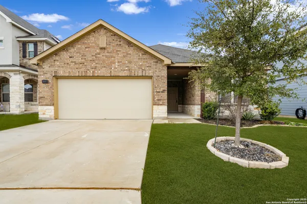 $1,895 | 14477 Gunsight Pass, San Antonio, TX 78253