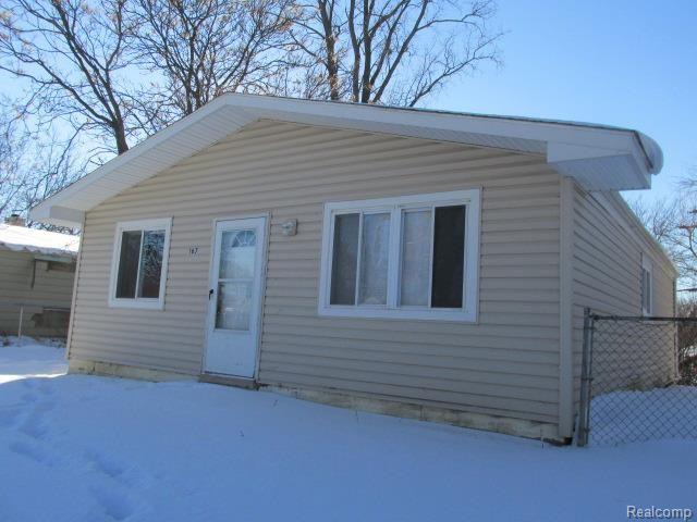 167 West Kennett Road Pontiac, MI 48340 - Photo 2 of 26 167 KENNETT PONTIAC (23).jpg