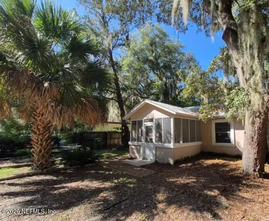 $1,350 | 1510 Cleveland Avenue, Palatka, FL 32177